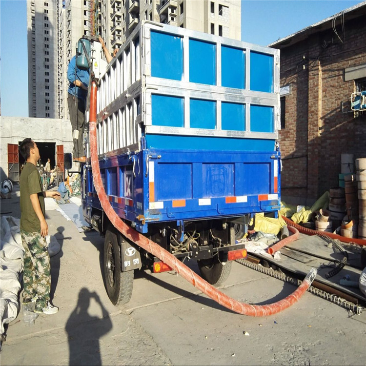東北收糧小鋼炮，車(chē)載吸糧機(jī)